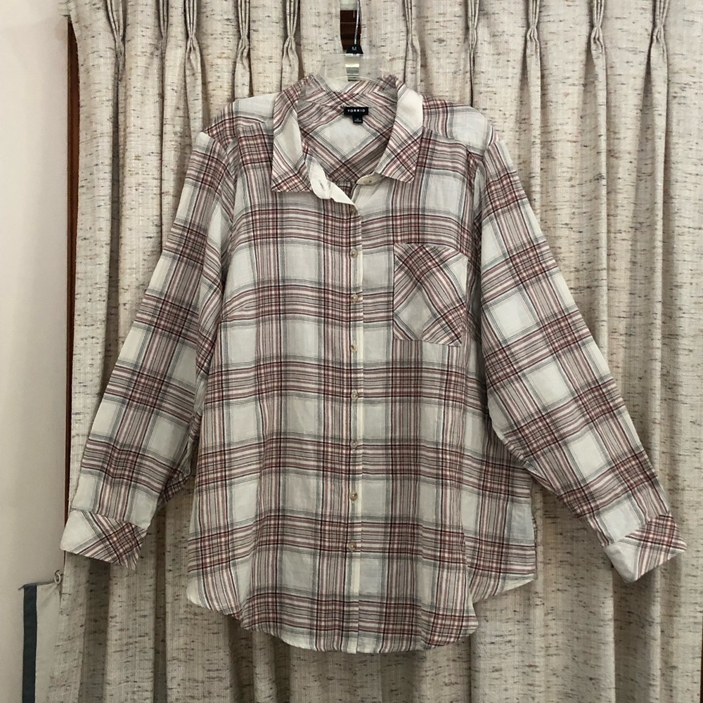 Torrid Lizzie Cotton Button-Up Shirt in Elle Plaids Whisper White